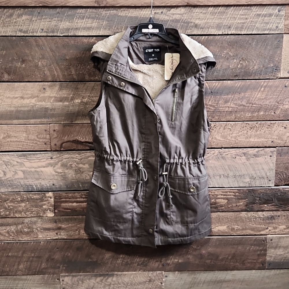 New with tags - C'EST TOI Medium Vest